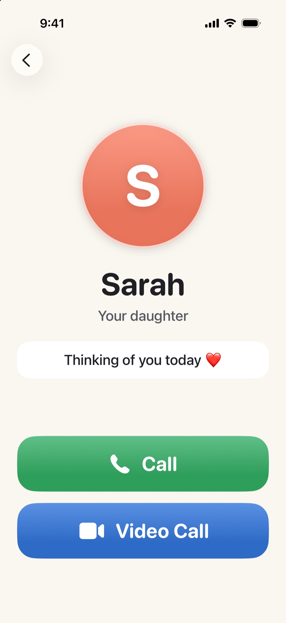 A contact screen in Simple Phone Helper showing Sarah, labeled 'Your daughter', with a note and two large buttons: a green Call button and a blue Video Call button